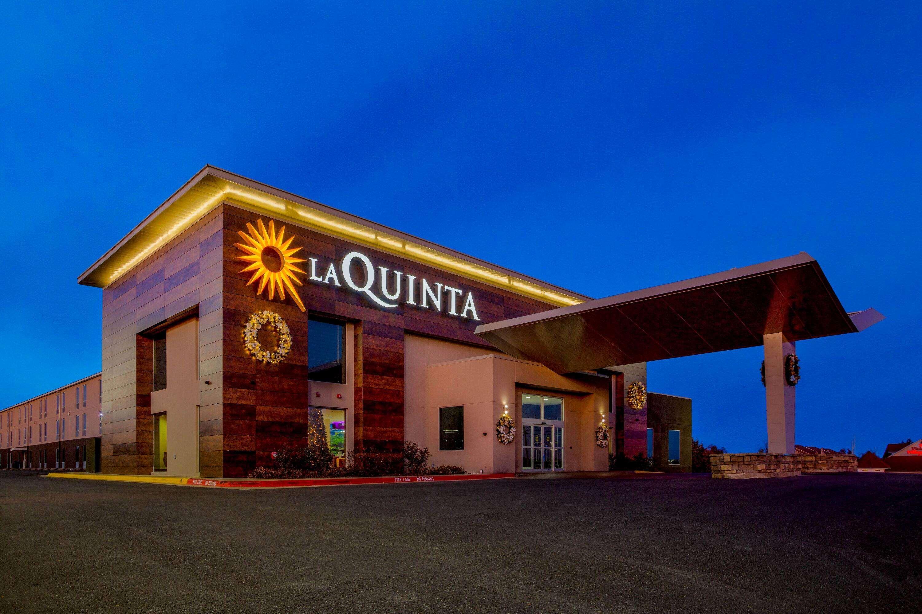 La Quinta By Wyndham Branson Hotel Exterior photo