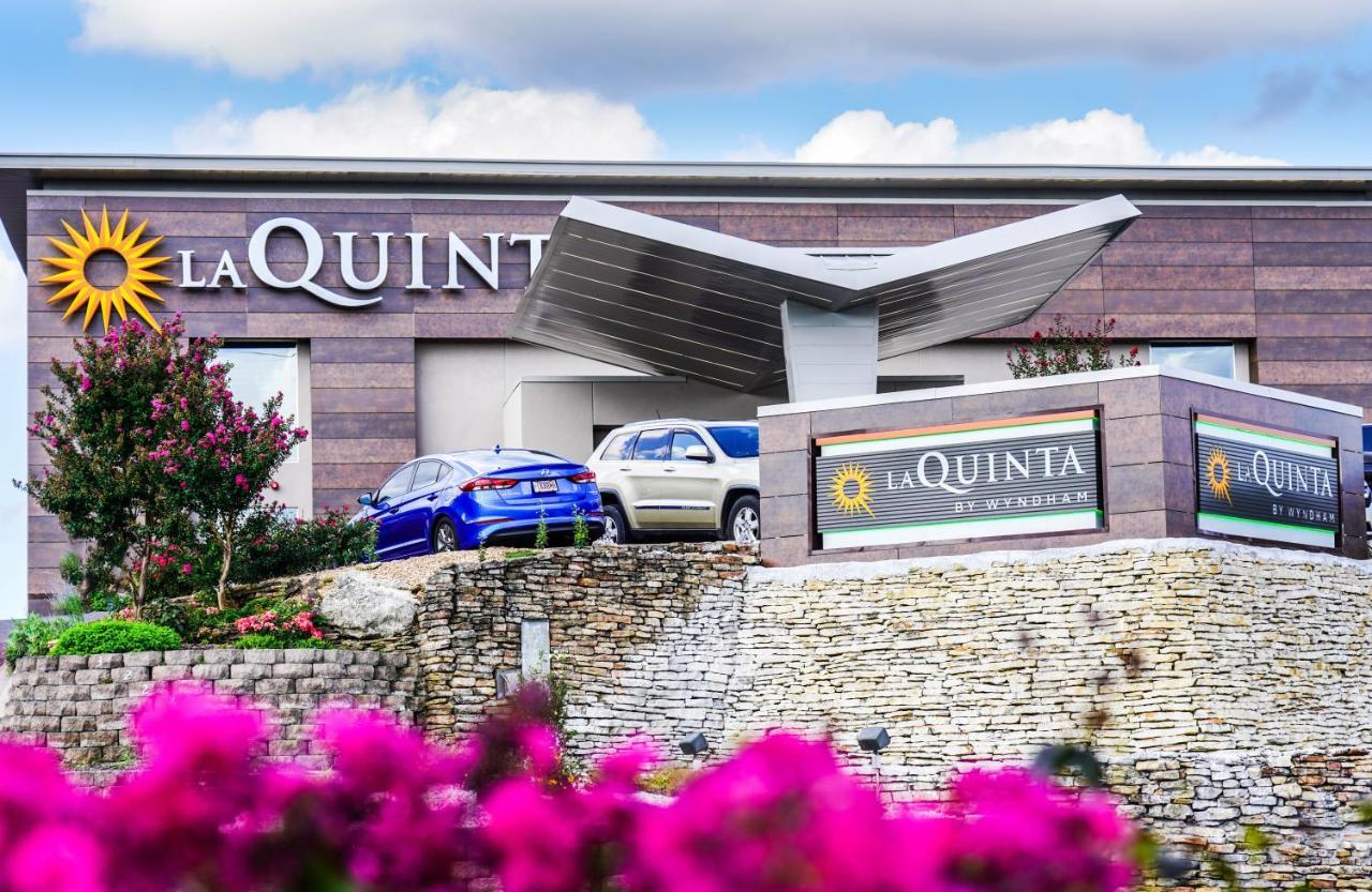 La Quinta By Wyndham Branson Hotel Exterior photo